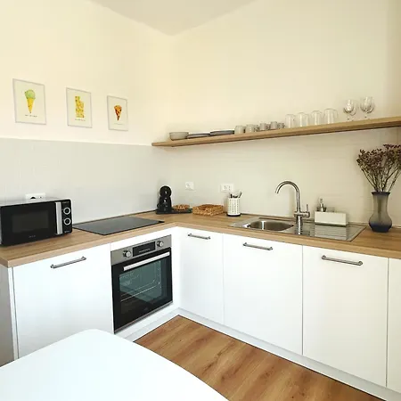 Ponente Blue Appartamenti, 7 *